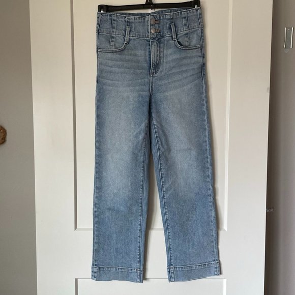 Women's / Teen's Ann Taylor Light Wash Easy Straigh Jeans size 2 - Picture 2 of 11